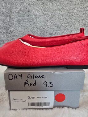 Everlane Day Glove Classic Red Leather Modern Flat Women's Size 9.5 NEW in Box